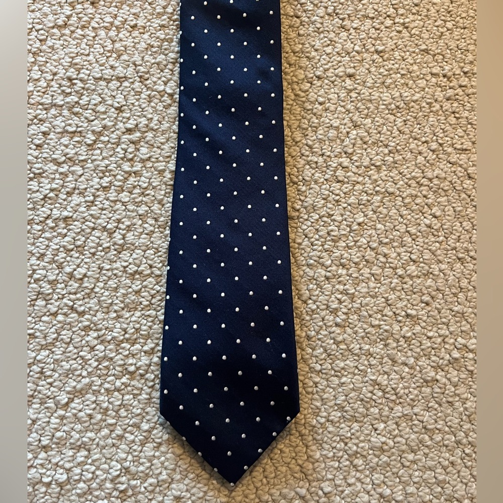 My husband is retiring his ties 👇🏽